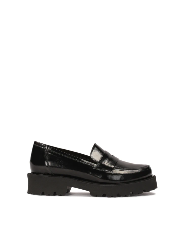 kazar Casual slip-on flat shoes on a lightweight sole