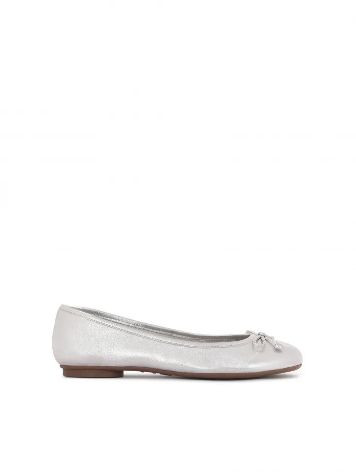 kazar Classic ballerinas with round nose in silver color