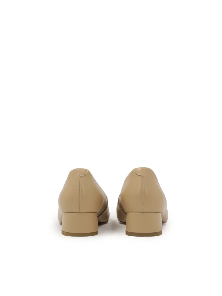 Kazar Classic Beige Pumps With Jewelry Embellishment