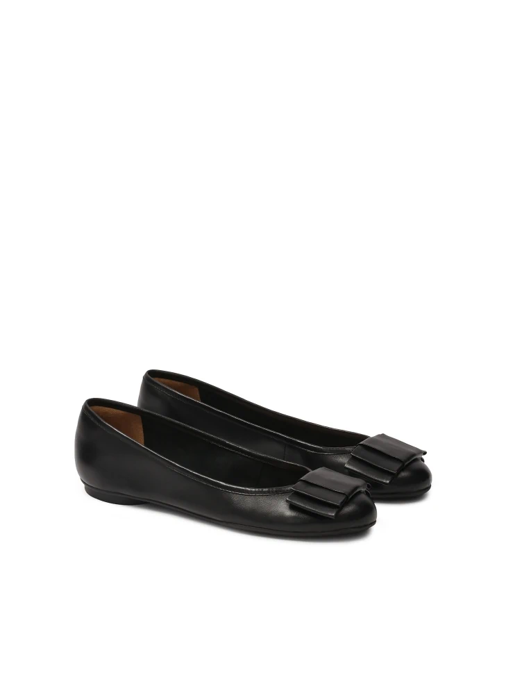 Kazar Classic Full Grain Leather Ballerinas Decorated With A Bow