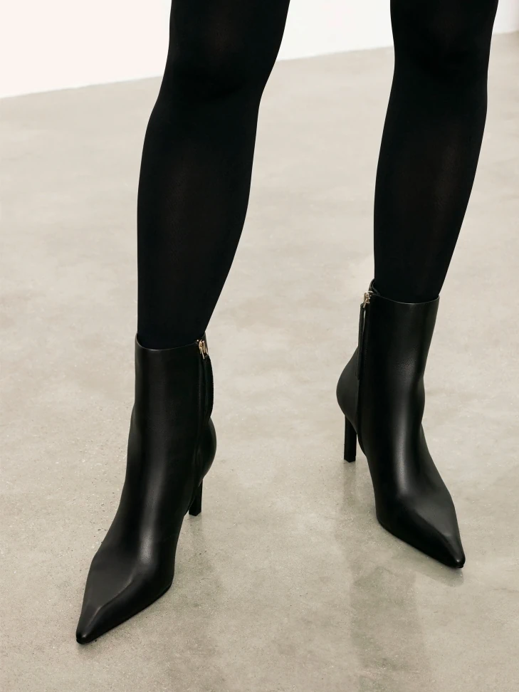 Kazar Elegant Stiletto Heel Boots In Smooth Leather