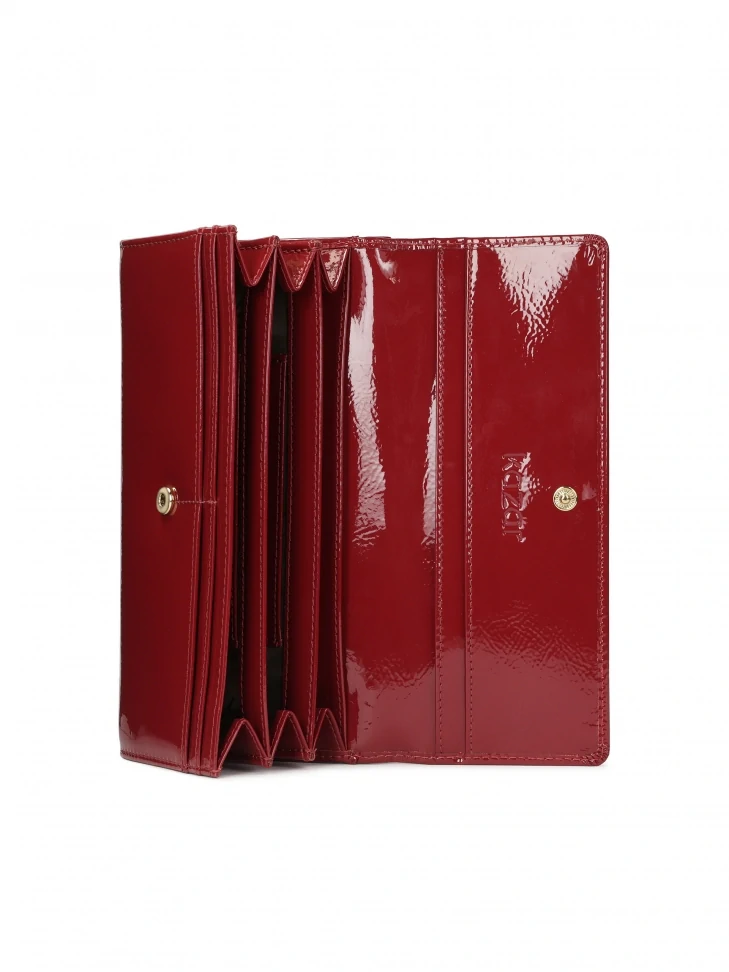 Kazar Elegant Wallet In Patent Leather With A Delicate Crease