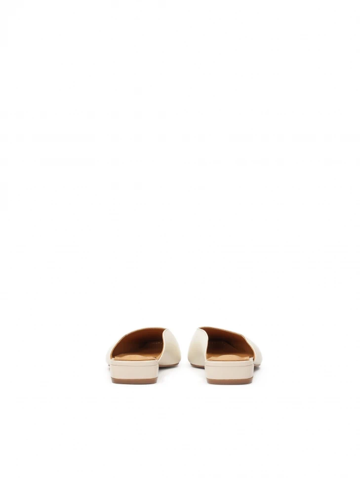Kazar Flat Mules With A Built-in Extended Nose Piece