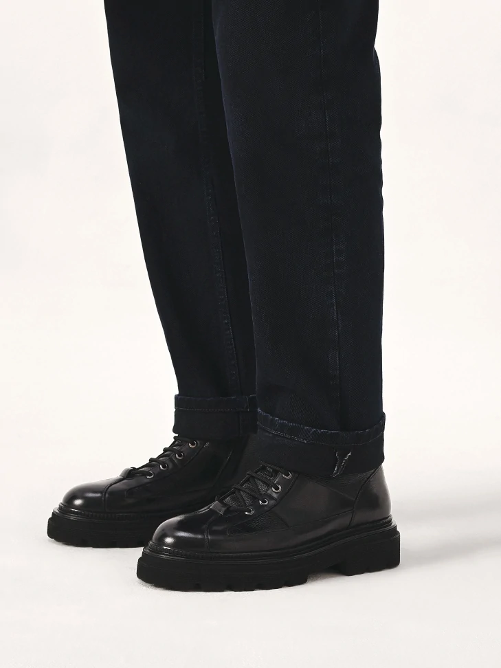 Kazar All-purpose Black Boots On A Treaded Sole