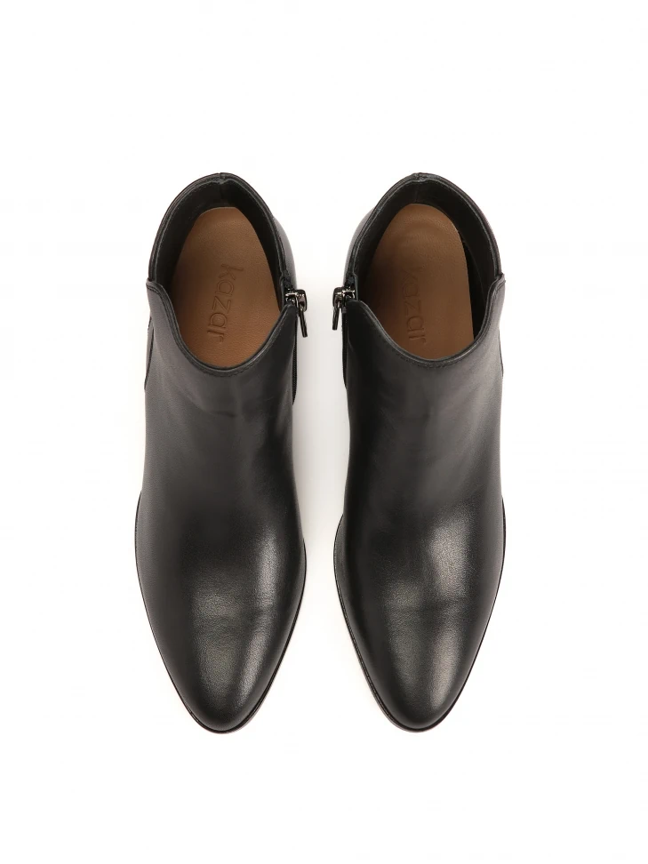 Kazar Ankle Boots With A Wide Heel