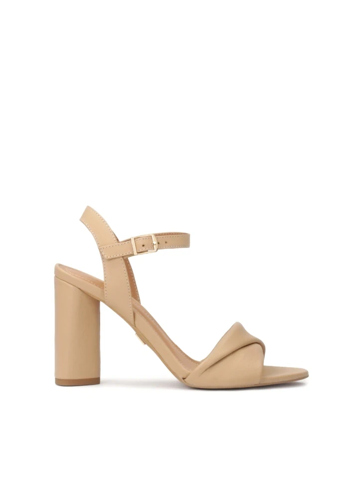 kazar Beige leather post sandals