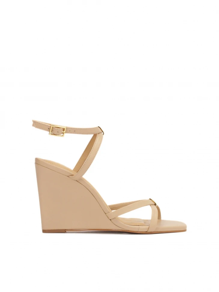 kazar Beige leather sandals on a platform heel