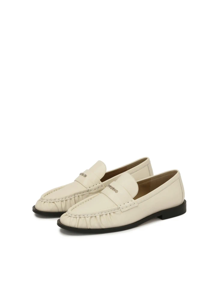 Kazar Beige Loafers With A Crease On The Nose