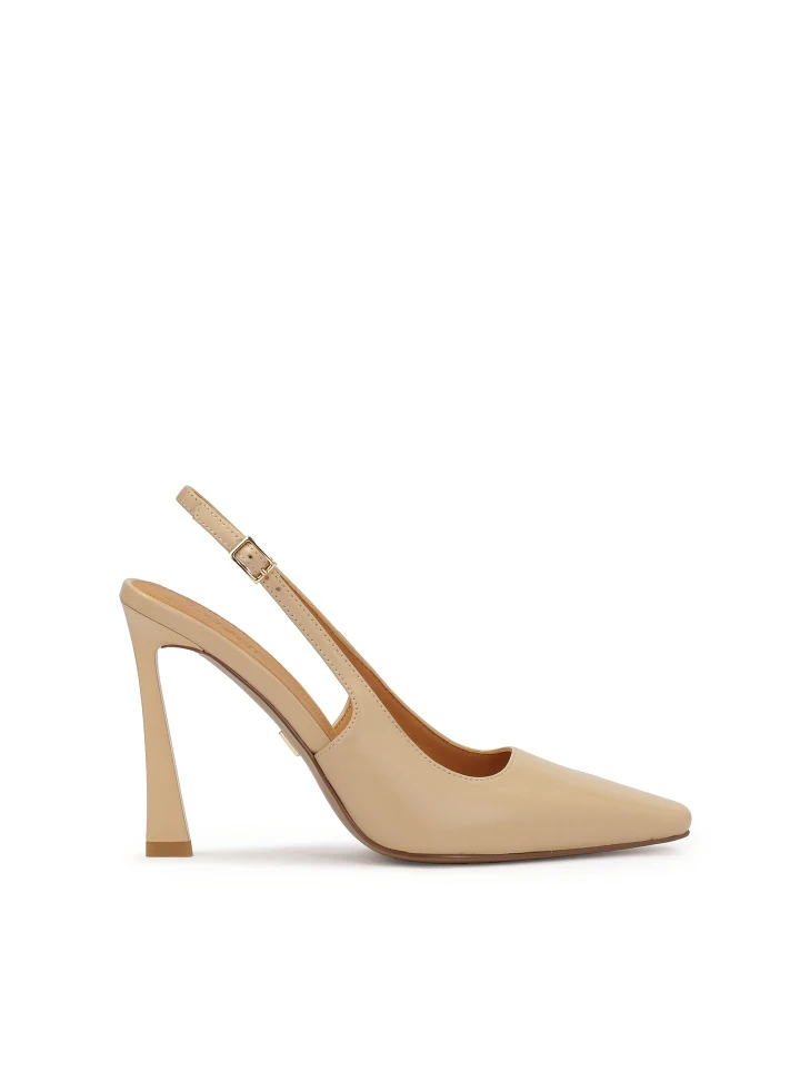 kazar Beige pumps with a unique heel