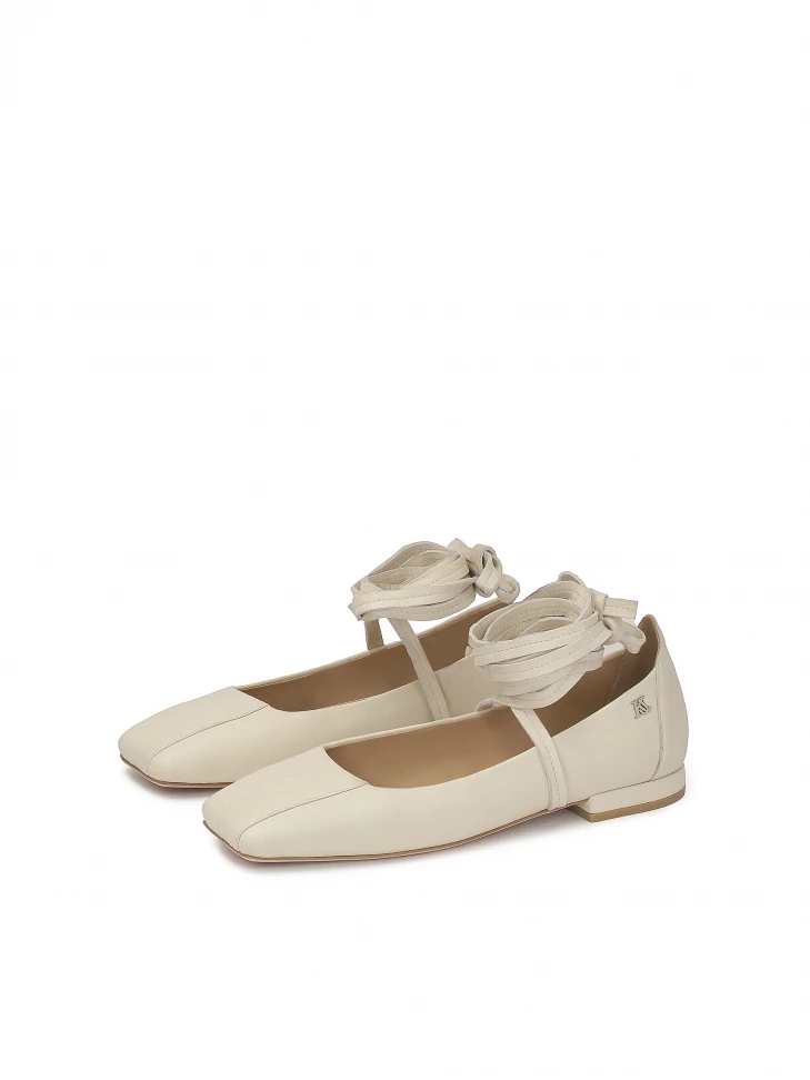 Kazar Beige Pumps With Binding Around The Ankle