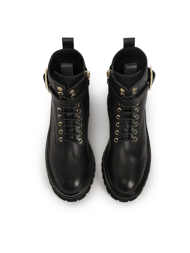 Kazar Black Boots On A Treaded Sole