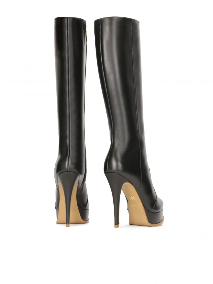 Kazar Black Boots With A Platform On The Front