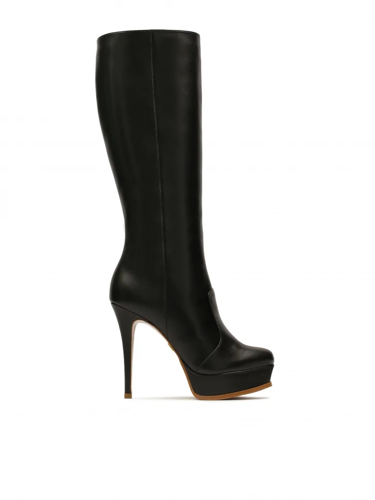 kazar Black boots with a platform on the front