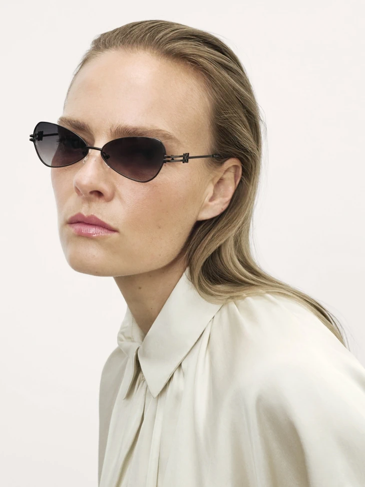 Kazar Black Glasses With A Unique Temples