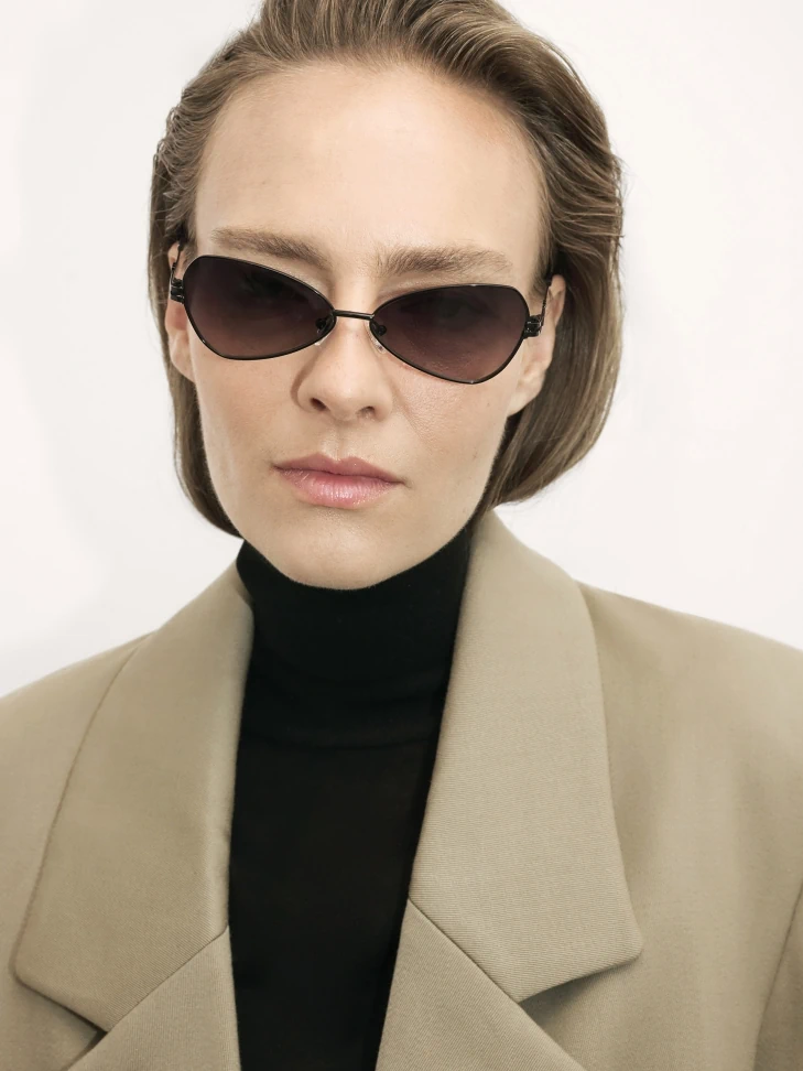 Kazar Black Glasses With A Unique Temples