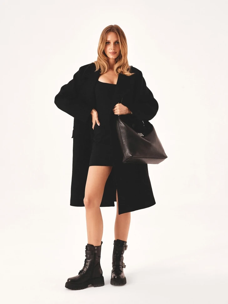 Kazar Black Handbag With A Loose Fit