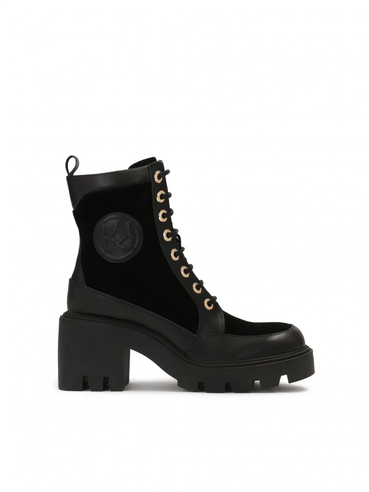 kazar Black heeled boots with trep sole