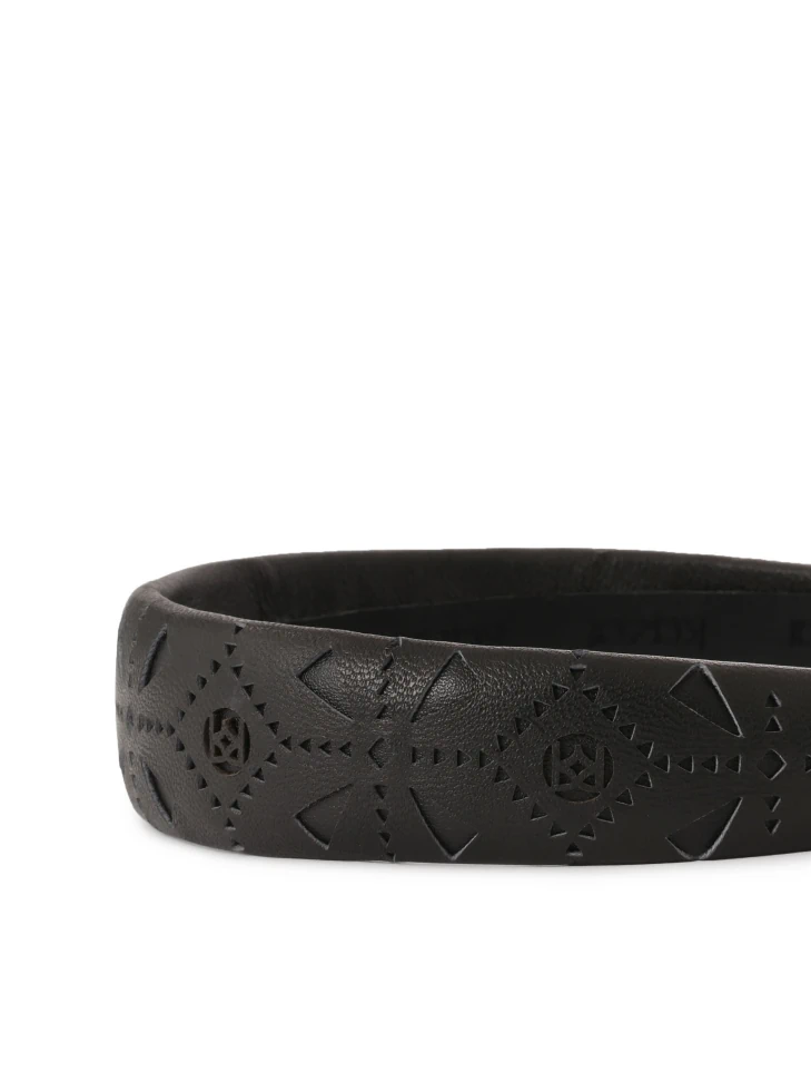 Kazar Black Leather Band With Fine Pattern