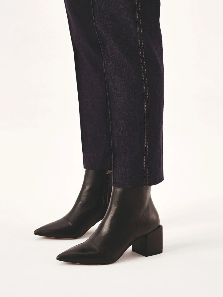 Kazar Black Leather Boots With Square Heel