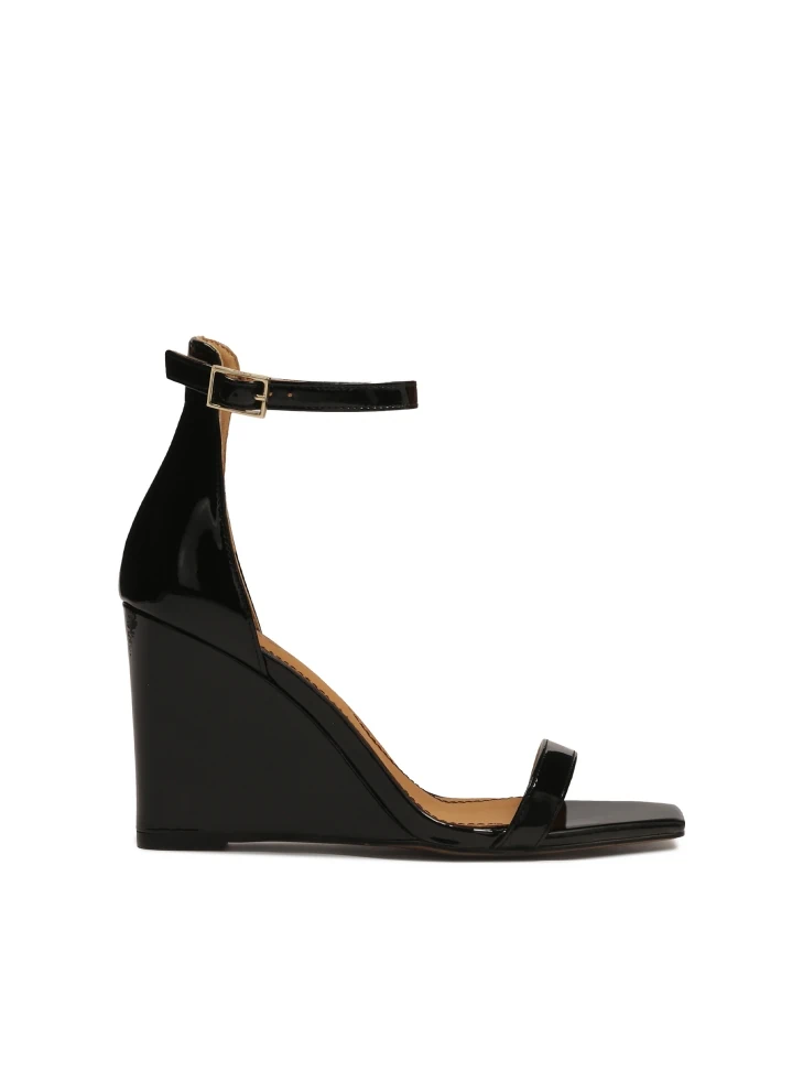 kazar Black patent leather sandals on a heel