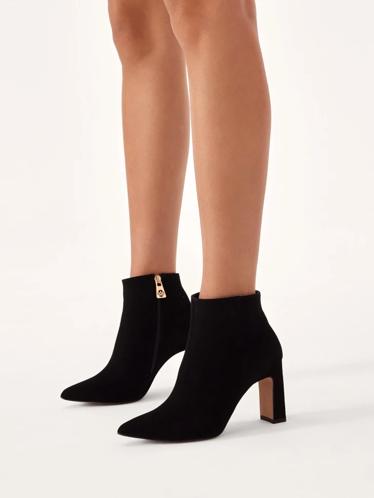 Kazar Black Pointed-toe Boots In Soft Suede