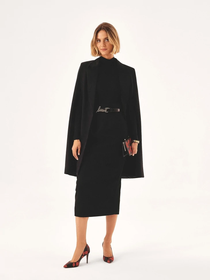 Kazar Black Pumps With Floral Embroidered Pattern