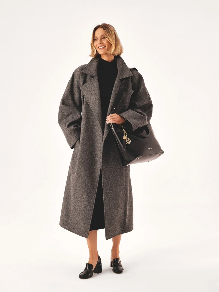 Kazar Black Pumps With Tassels And A Wide Heel