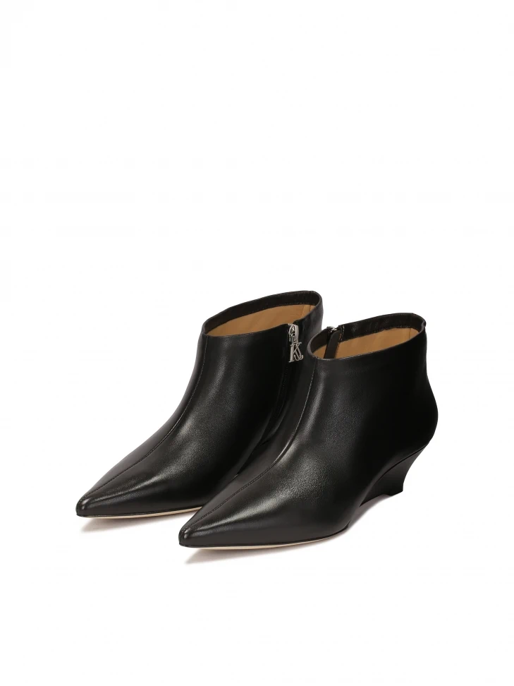 Kazar Black Short Boots On A Platform
