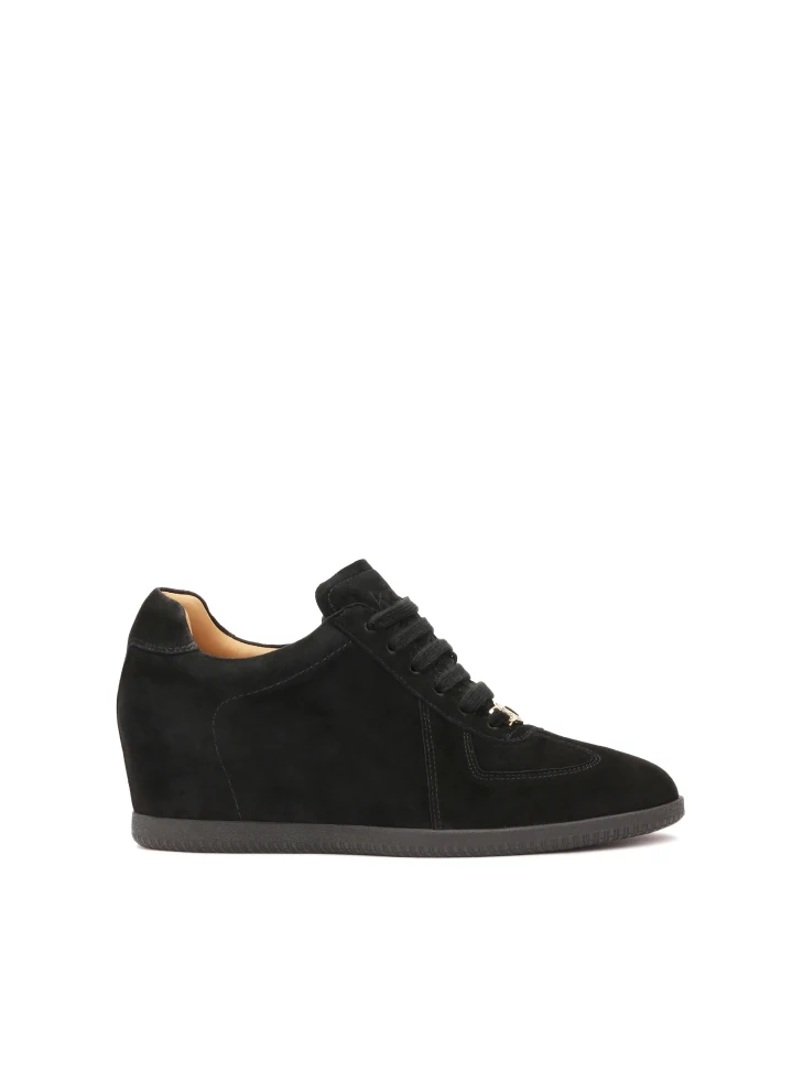 kazar Black sneakers on a hidden anchor