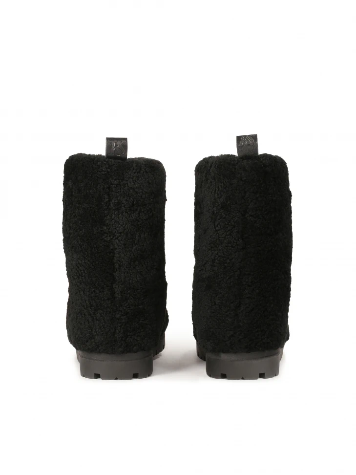 Kazar Black Snow Boots With Sheep's Wool
