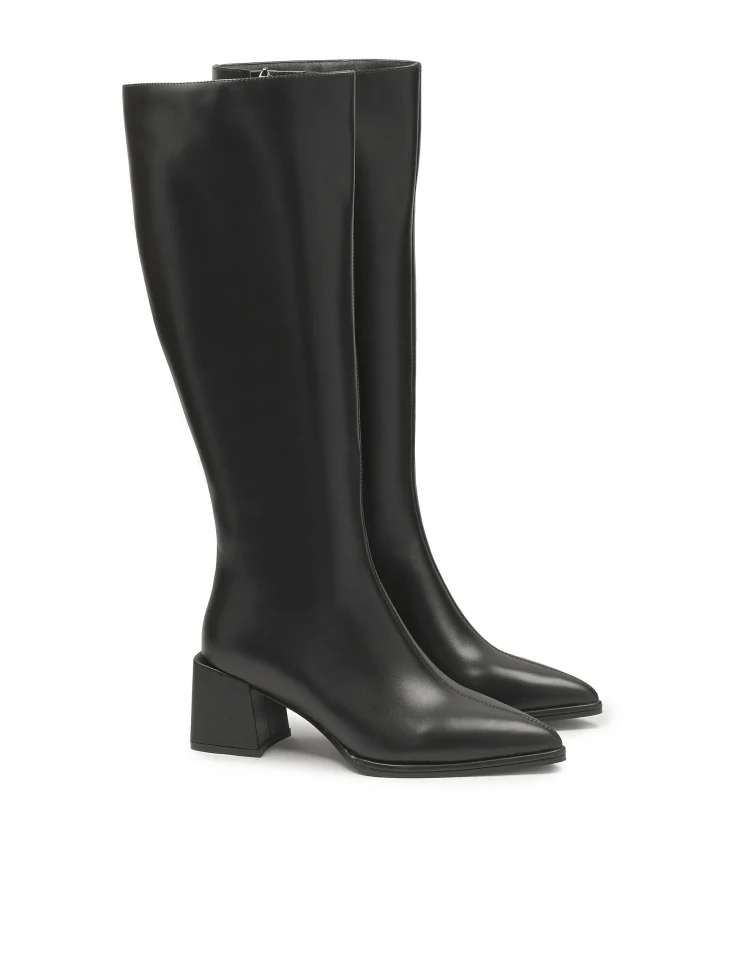 Kazar Boots With Pointed Toe And Square Heels