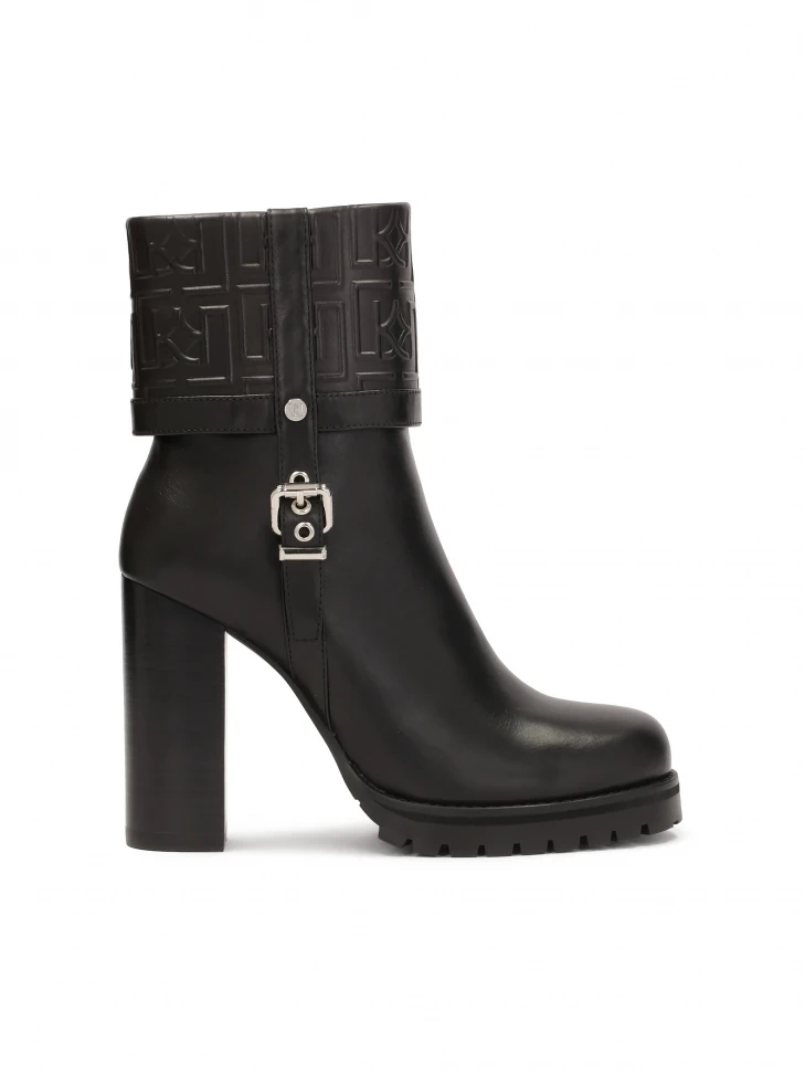 kazar Boots with turned up decorated upper