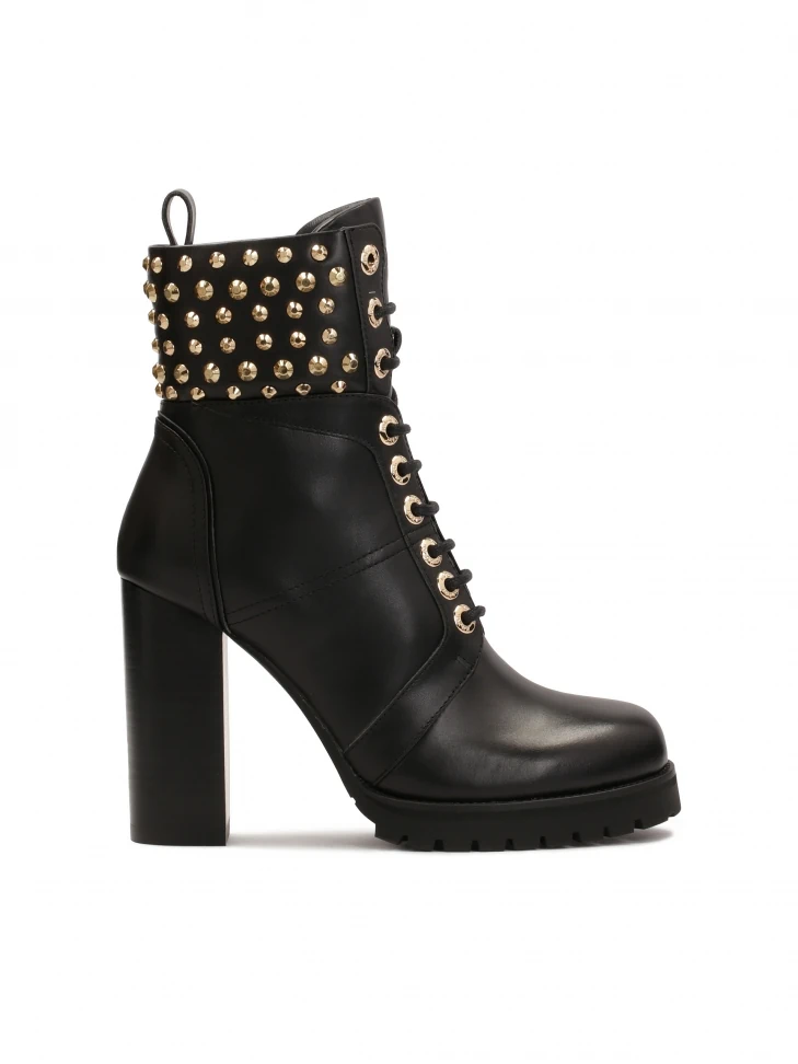 kazar Boots with upper decorated with round rivets