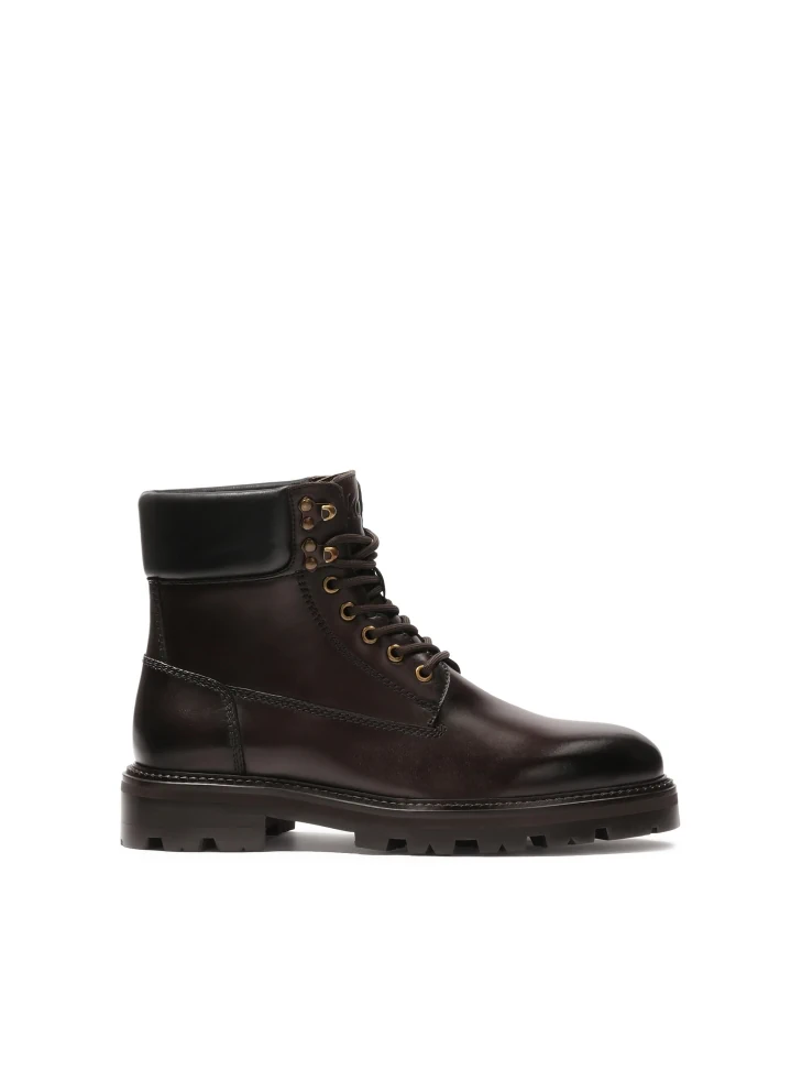 kazar Brown boots on trep sole