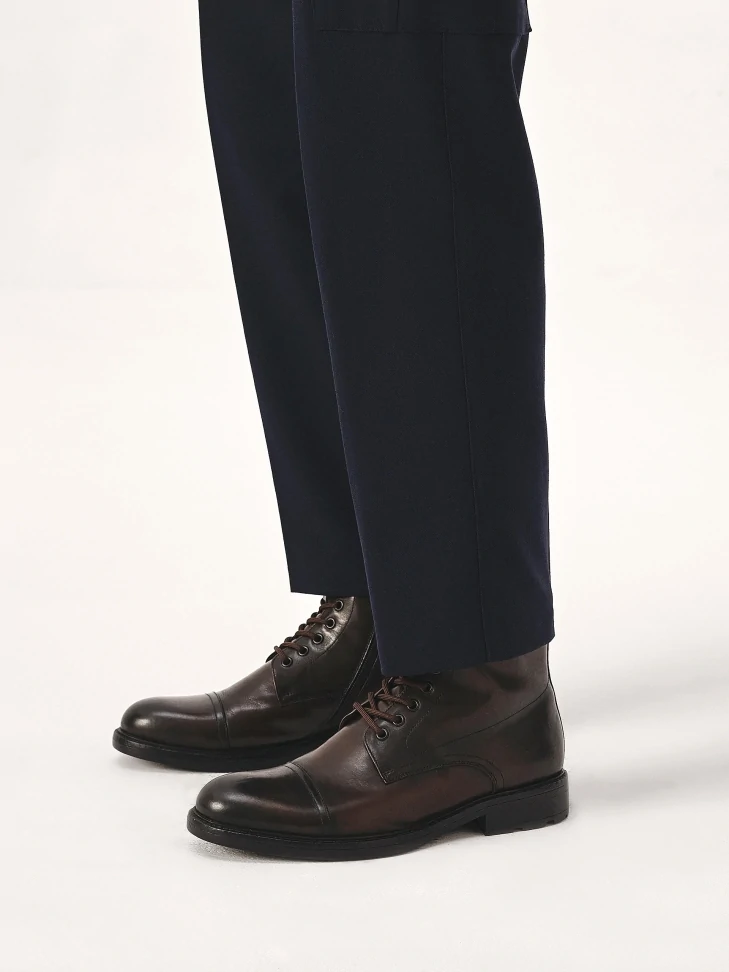 Kazar Brown Boots With Stitching On The Nose