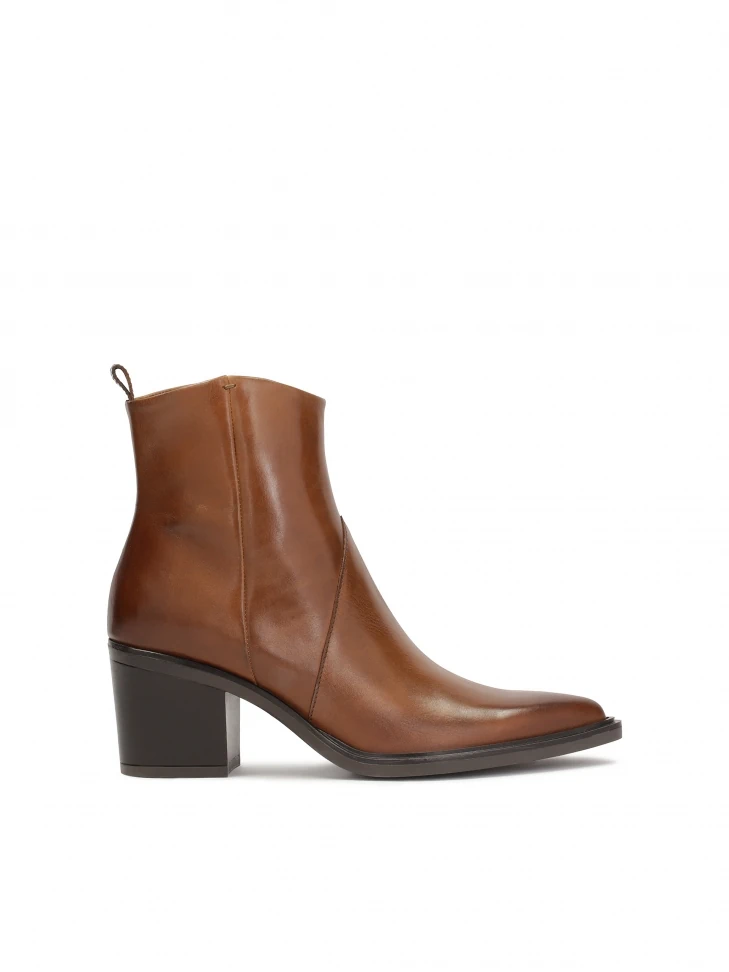 kazar Brown cowboy boots with elongated nose