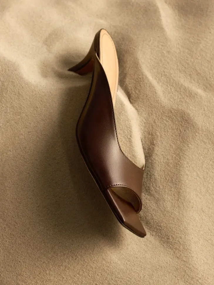 kazar Brown mules with fashionably cut-out upper
