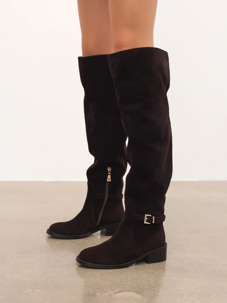 Kazar Brown Suede Musketeers