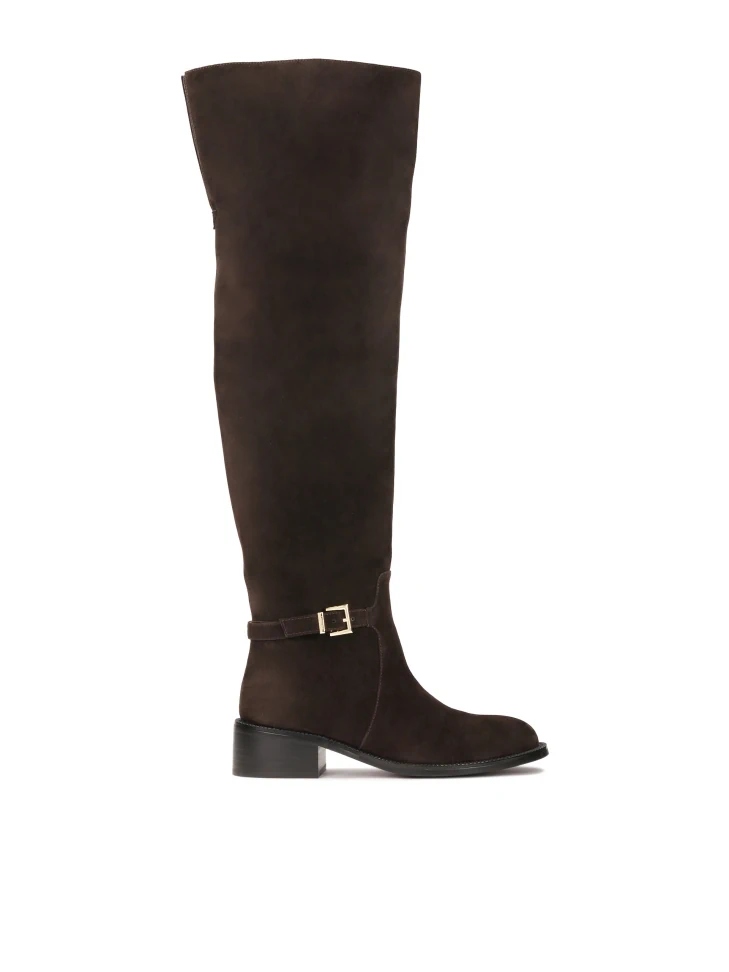 kazar Brown suede musketeers