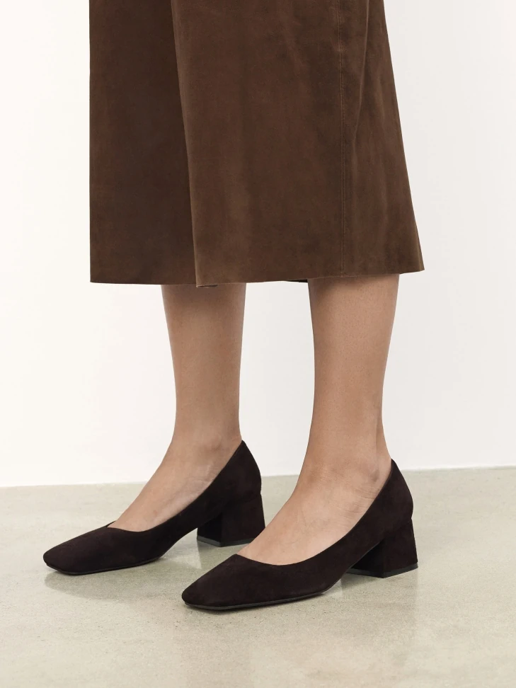 Kazar Brown Suede Pumps