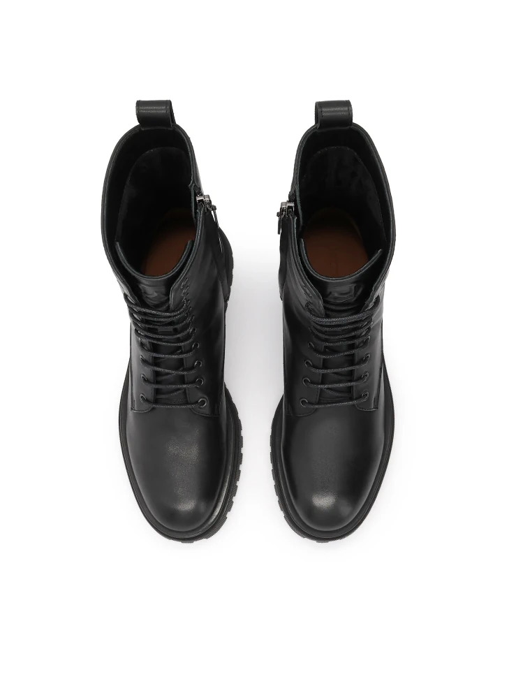 Kazar Classic Black Boots On A Trefoil Sole