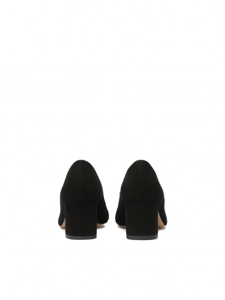 Kazar Classic Black Pumps On A Post