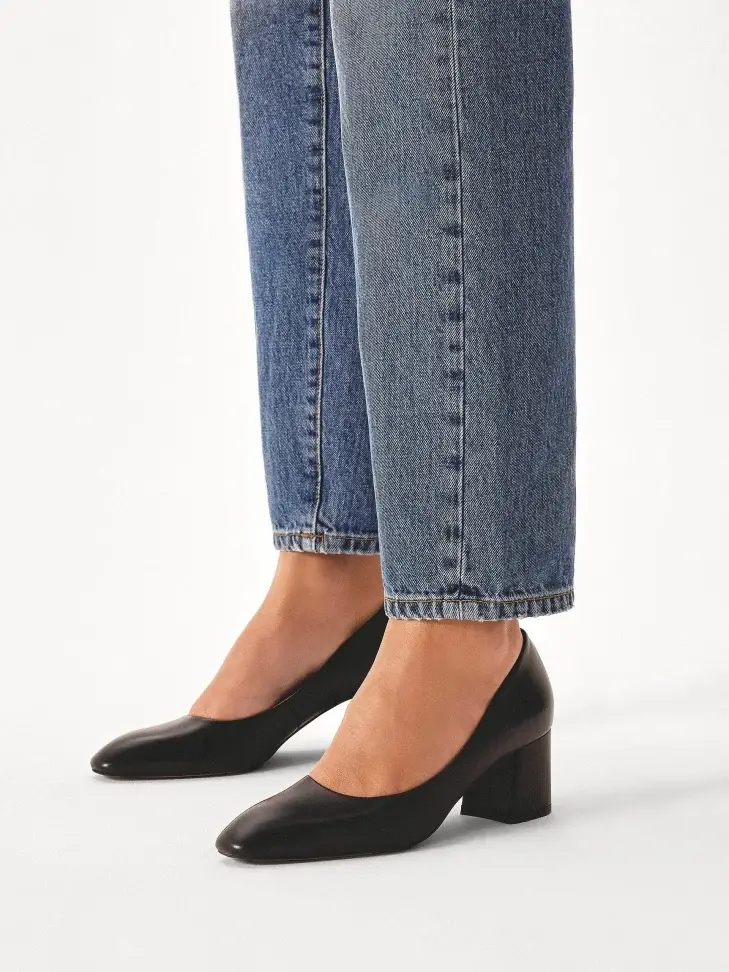 Kazar Classic Black Pumps With A Wide Heel