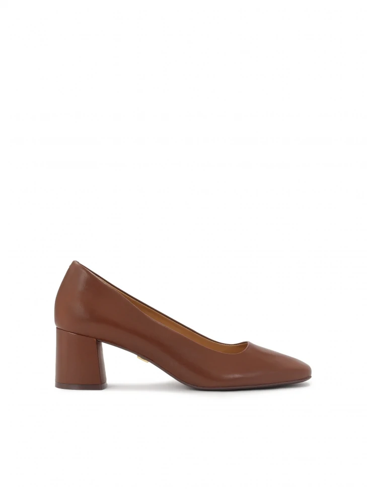 kazar Classic brown pumps with square nose