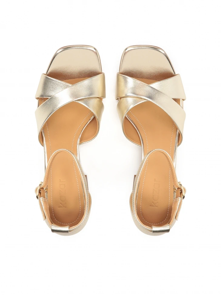 Kazar Classic Sandals On A Low Post In Gold Color