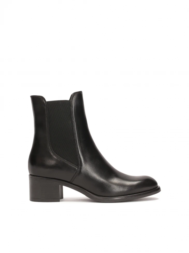 kazar Comfortable boots with elastic inserts