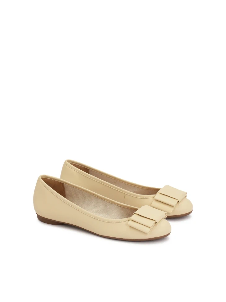 Kazar Cream Ballerinas With A Big Bow