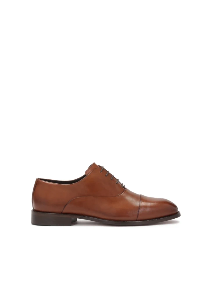 kazar Elegant men's shoes on a leather sole