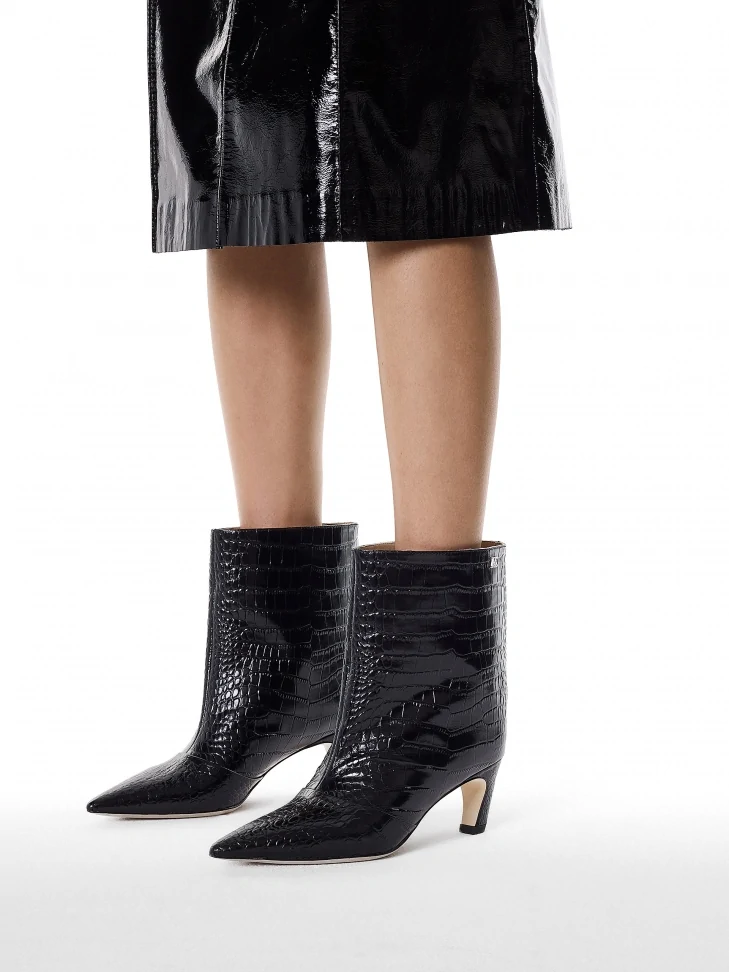 Kazar Fashionable Boots With A Wide Upper