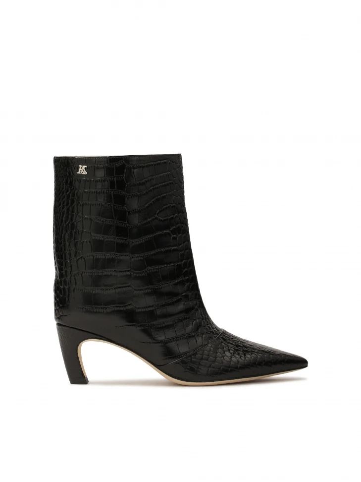 kazar Fashionable boots with a wide upper